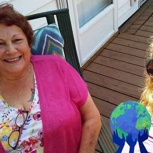 Meet your Posher, Sally